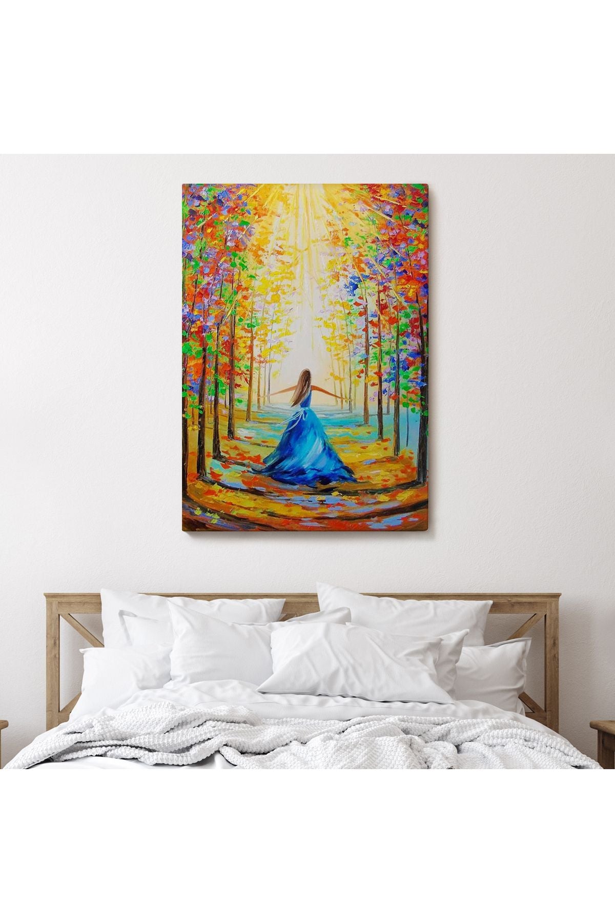 Renkli Ormanda Yürüyen Mavi Elbiseli Kadın Tablosu-6039