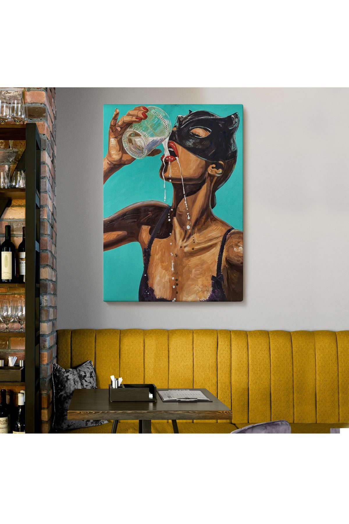 Süt İçen Sexi Kadın Dekoratif Duvar Tablosu-6232