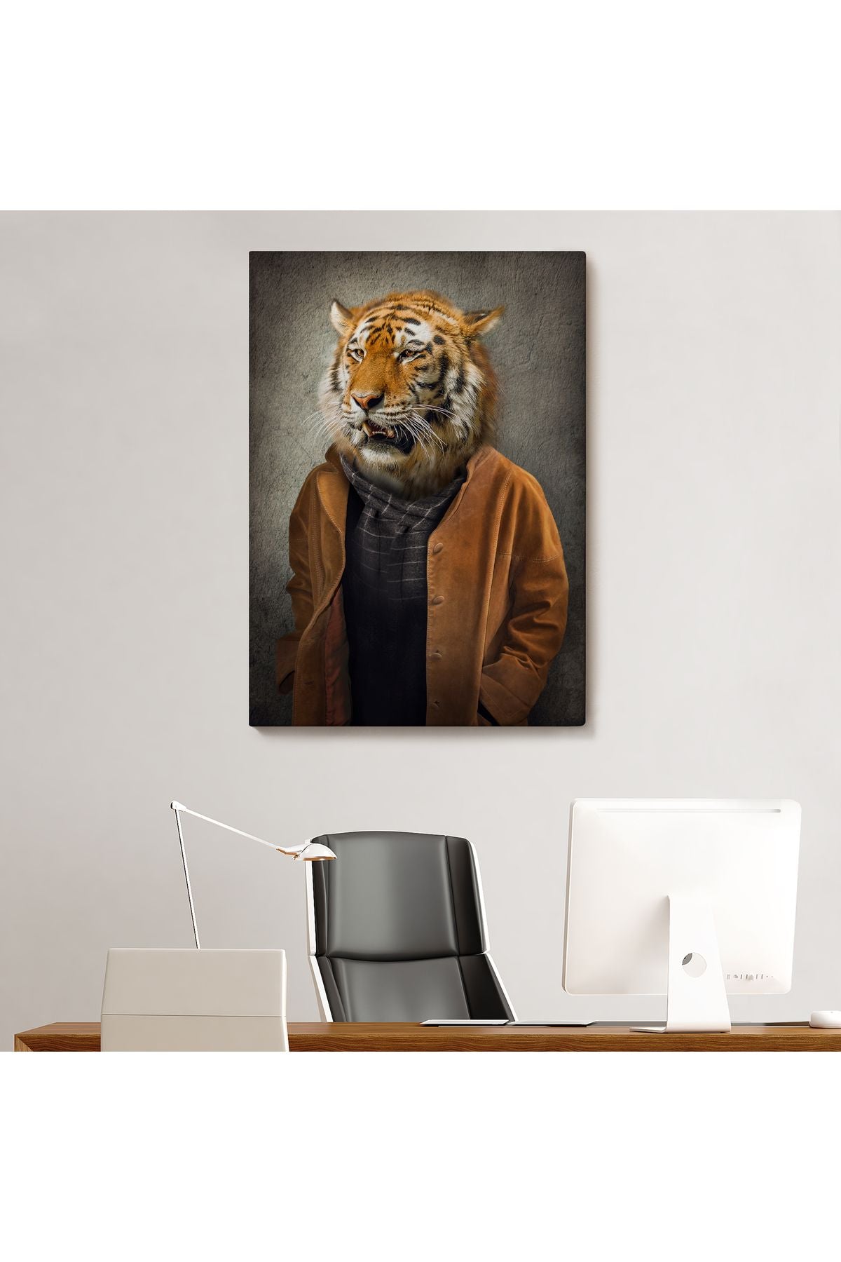 Kaplan Adam Dekoratif Kanvas Duvar Tablosu-5938