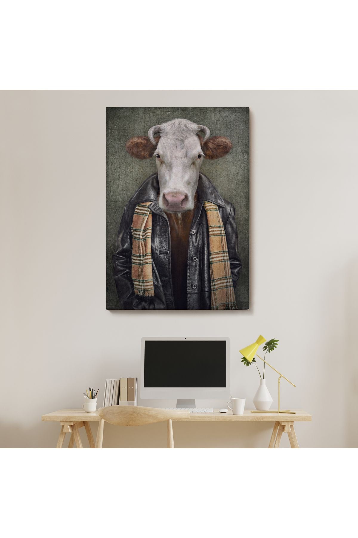 YB HG İnek Kafalı İnsan Kanvas Tablo-4997