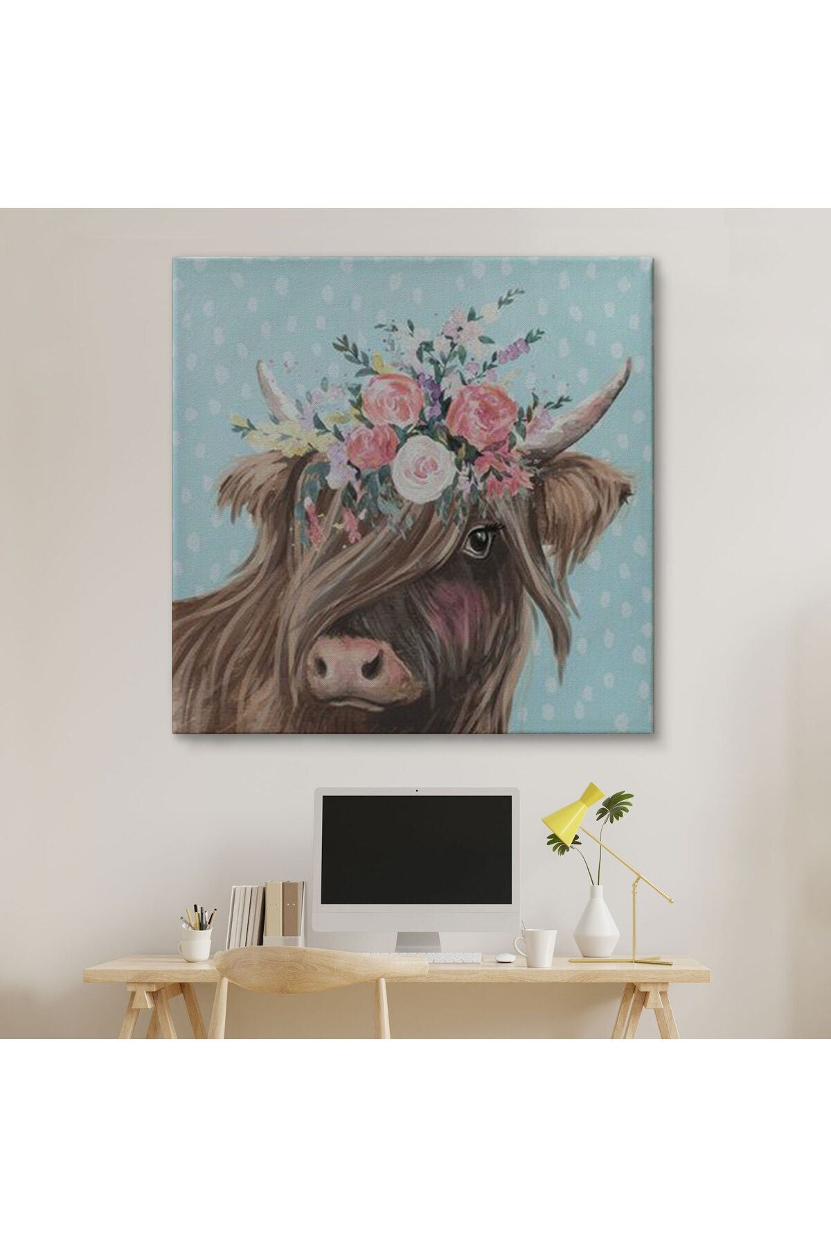 Çiçek Taçlı Güzel Yayla İneği Kanvas Tablo-5861