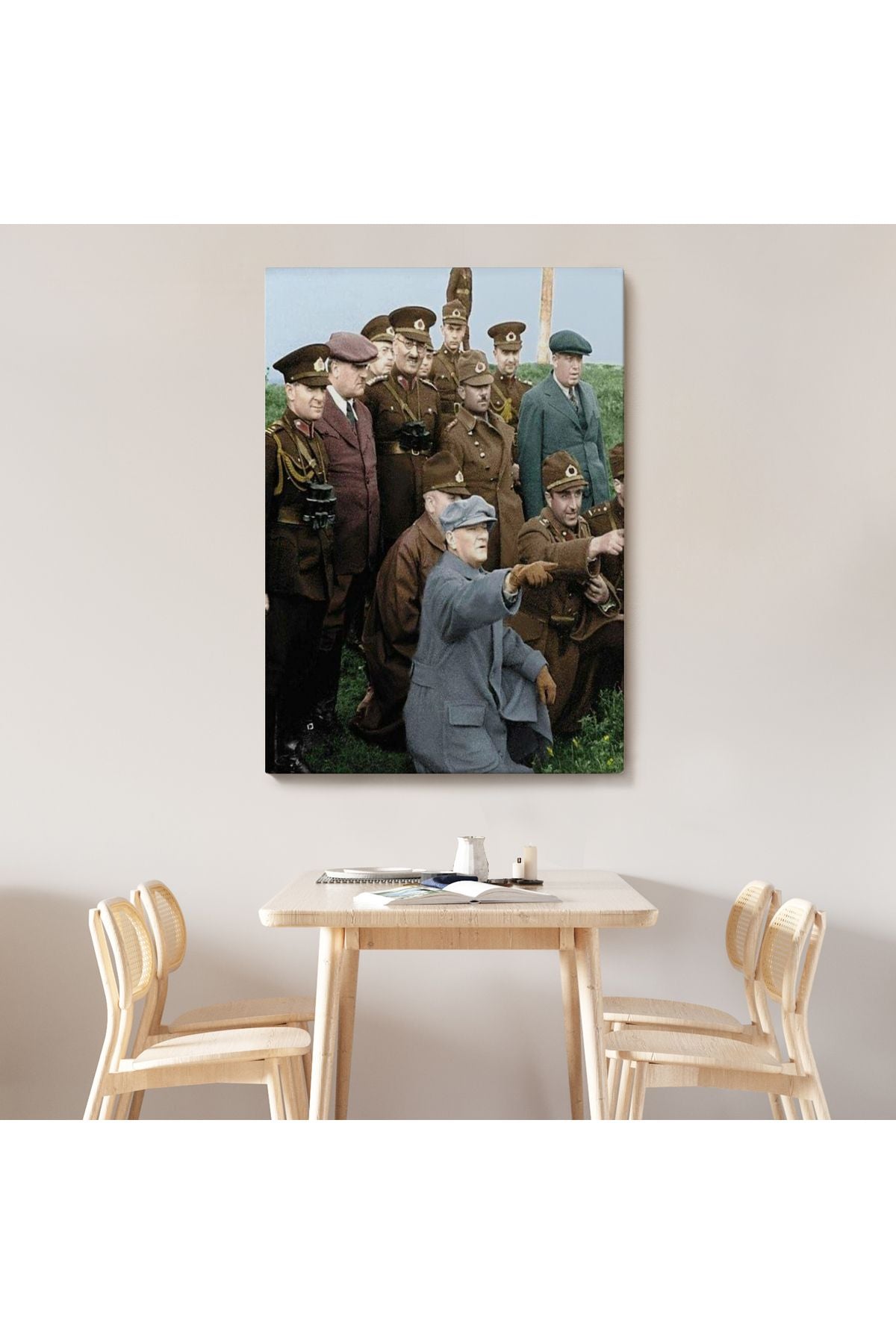 Atatürk Silah Arkadaşları İle Cephede Dekoratif Duvar Tablosu-6211