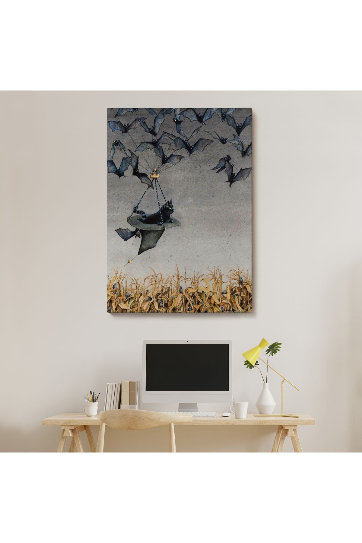 Tarla Farelerinin Üstünden Yarasaların Yardımı ile Uçan Kara Kedi Tablosu-6081
