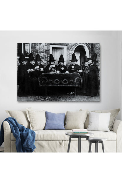 Yaşlı Cadıların Çay Partisi Tablosu -6577