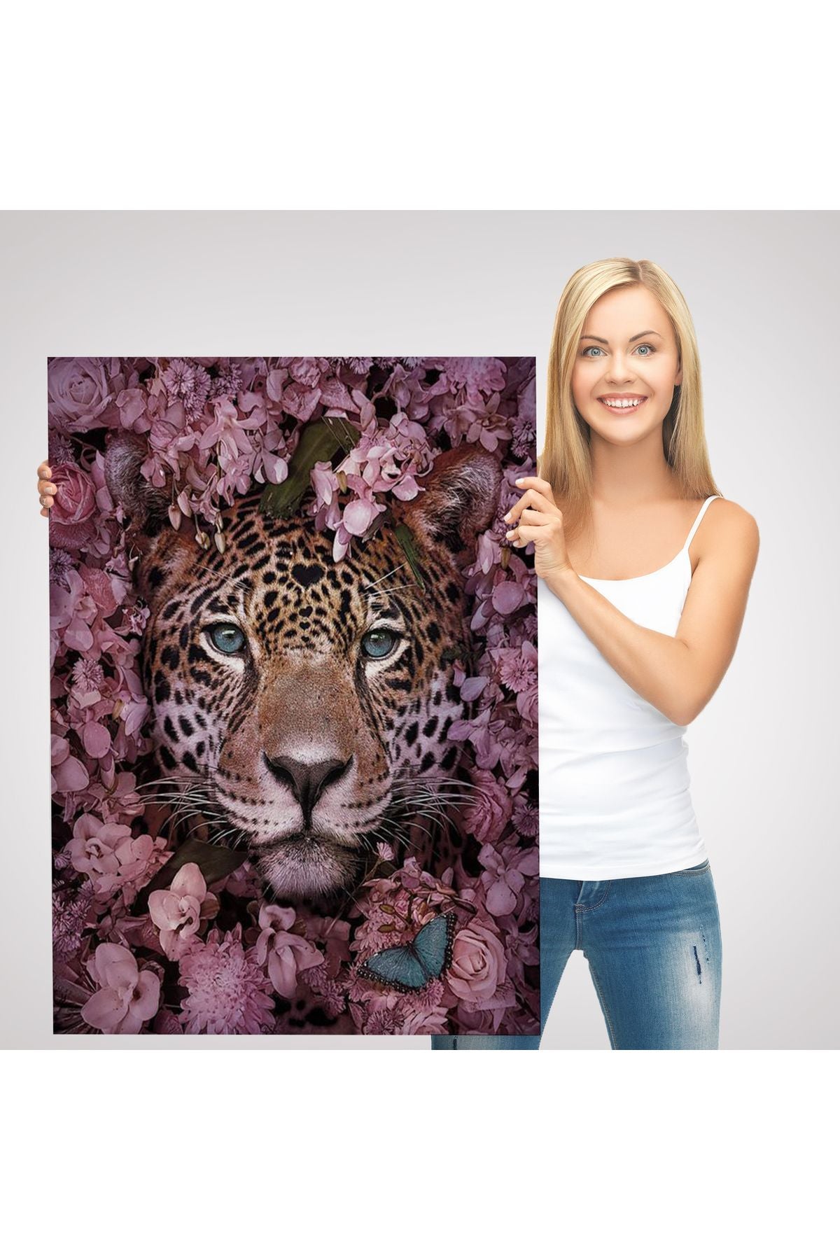 Pembe Çiçekler Arasında Vahşi Leopar Dekoratif Duvar Tablosu-6195