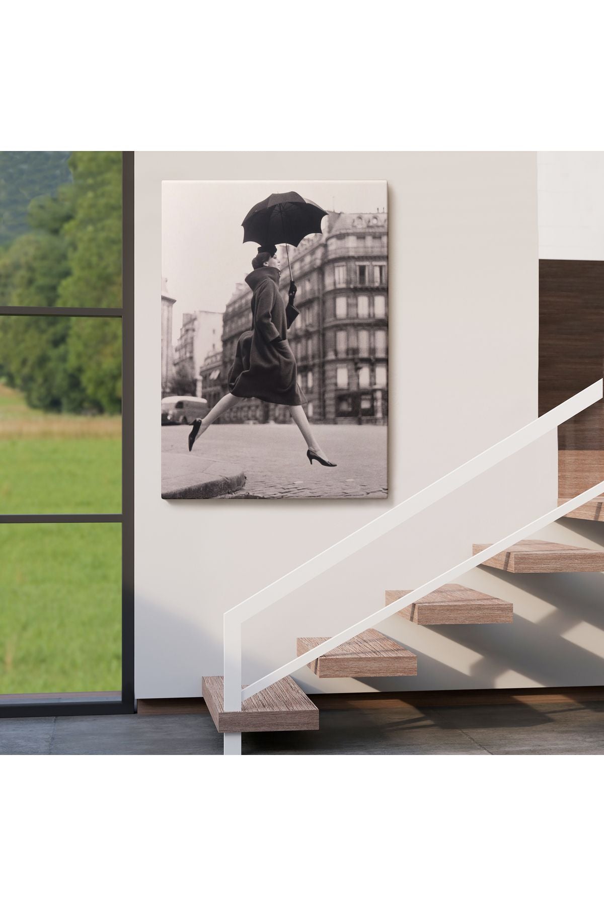 Carmen Sokakta Bir Su Birikintisinin Üzerinden Şemsiyeyle Atlıyor Kanvas Tablo-5286