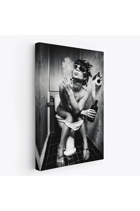 Tuvalette İçki ve Sıgara İçen Kadın Kanvas Tablo-5105