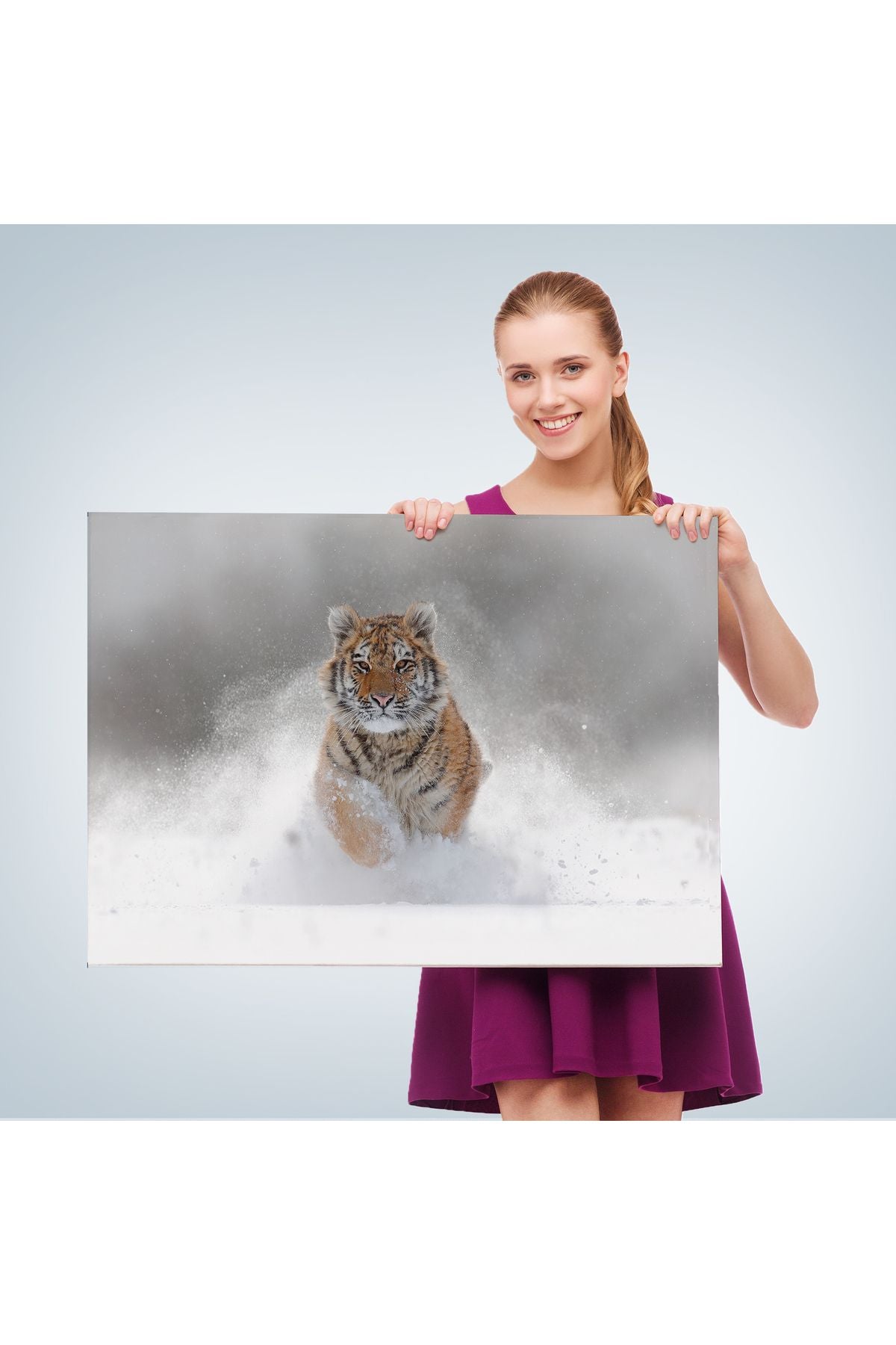 Karda Koşan Yavru Kaplan Dekoratif Kanvas Tablo 1135