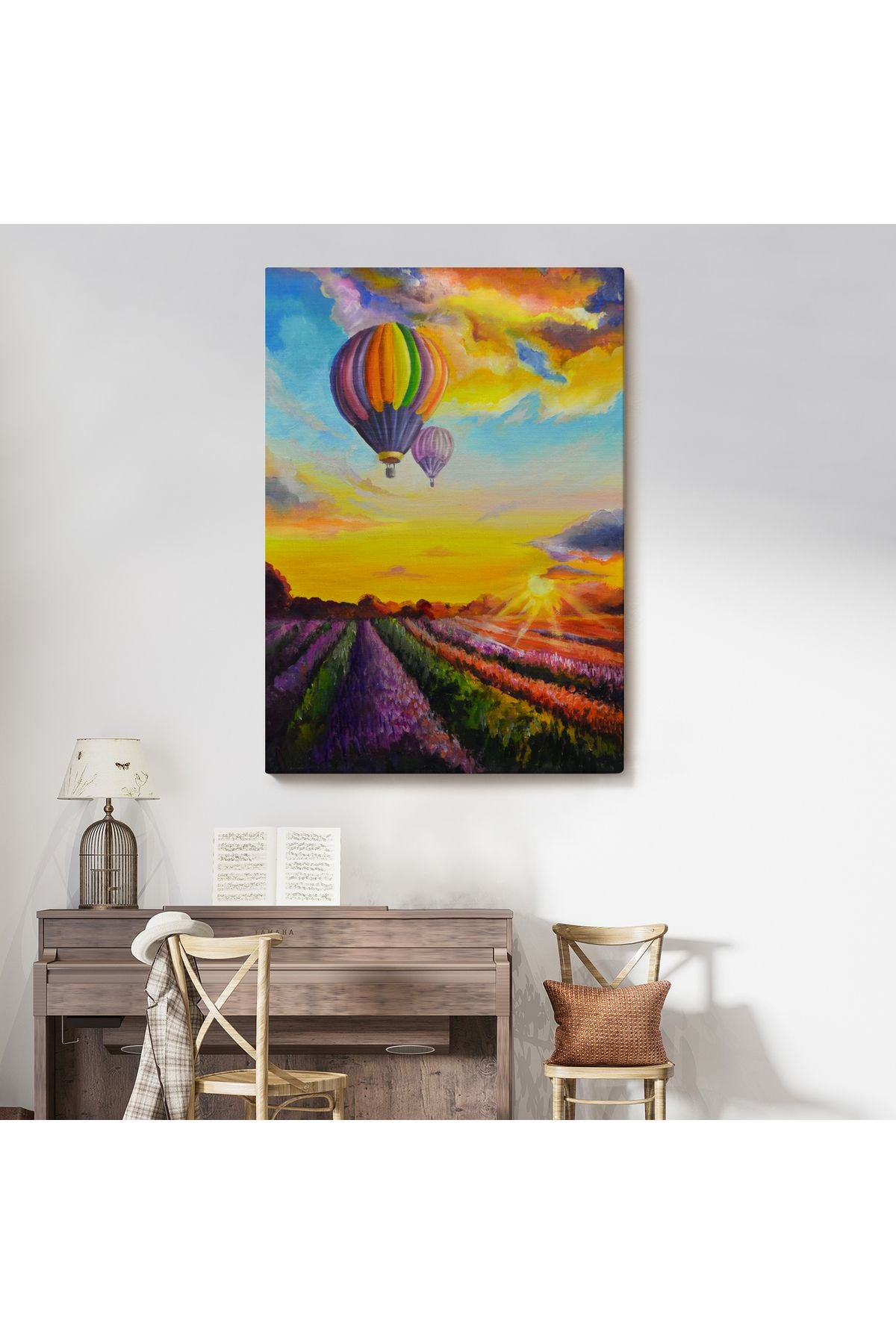 Lavanta Bahçesi Üzerinde Uçan Hava Balonu Yağlıboya Görünüm Kanvas Duvar Tablosu-5940