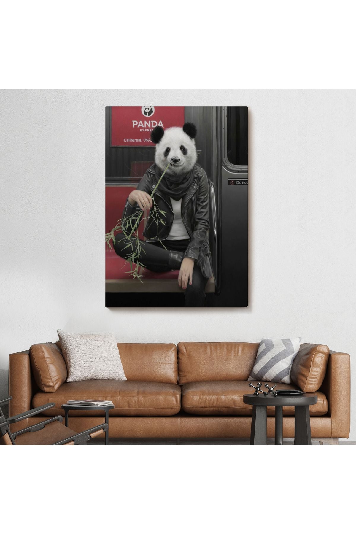 Gerçek Metroda Panda Başlı İnsan Kanvas Tablo-5228