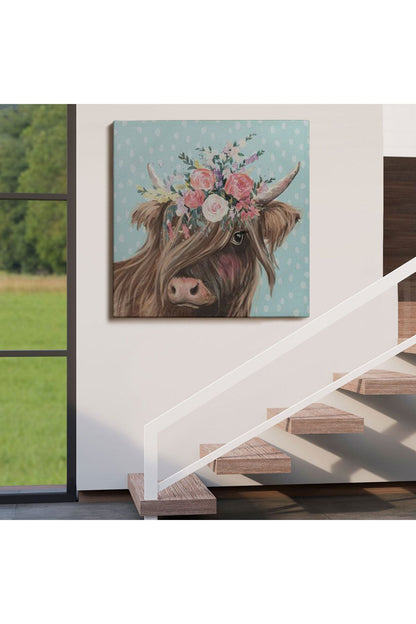 Çiçek Taçlı Güzel Yayla İneği Kanvas Tablo-5861