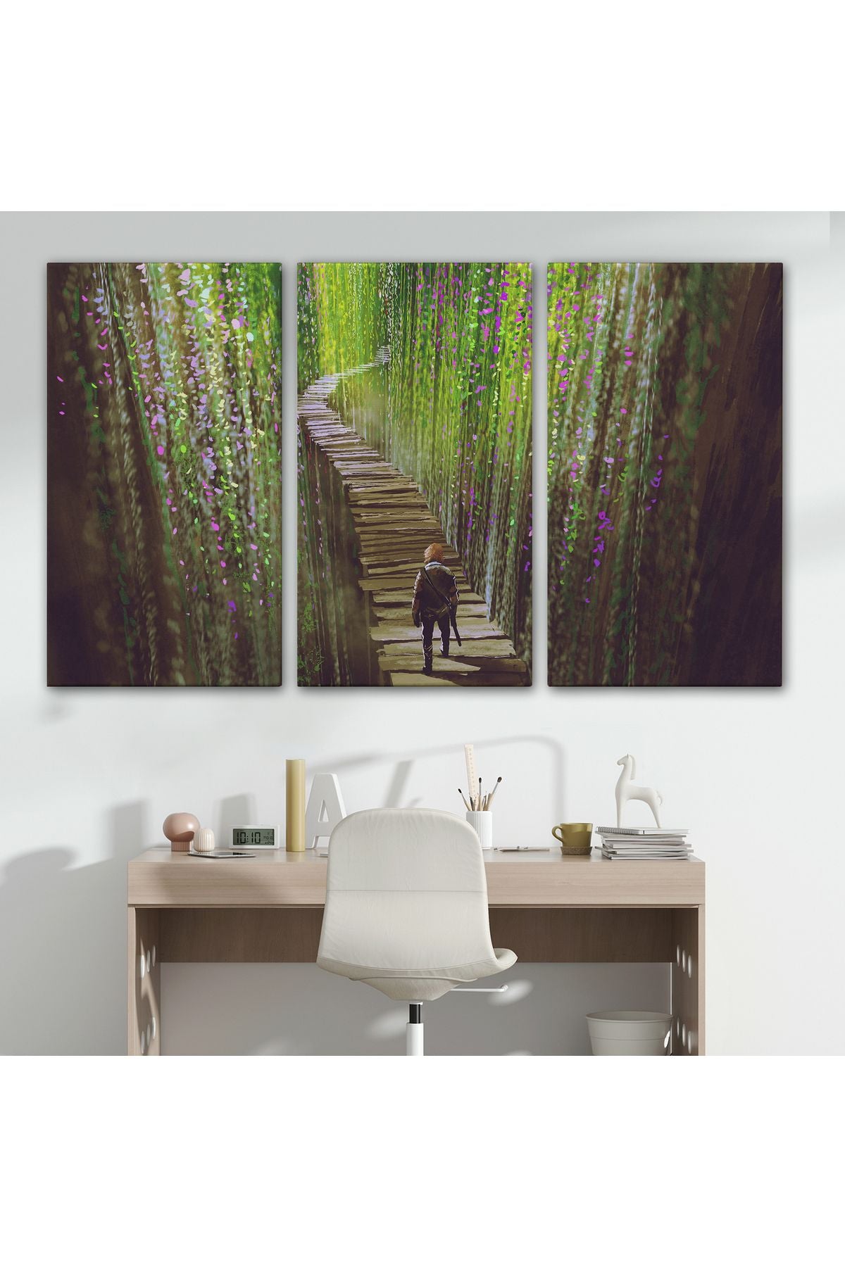 Sarmaşıklar İçinde Yürüyen Şavaşçı Dekoratif Kanvas Duvar Tablosu-3642