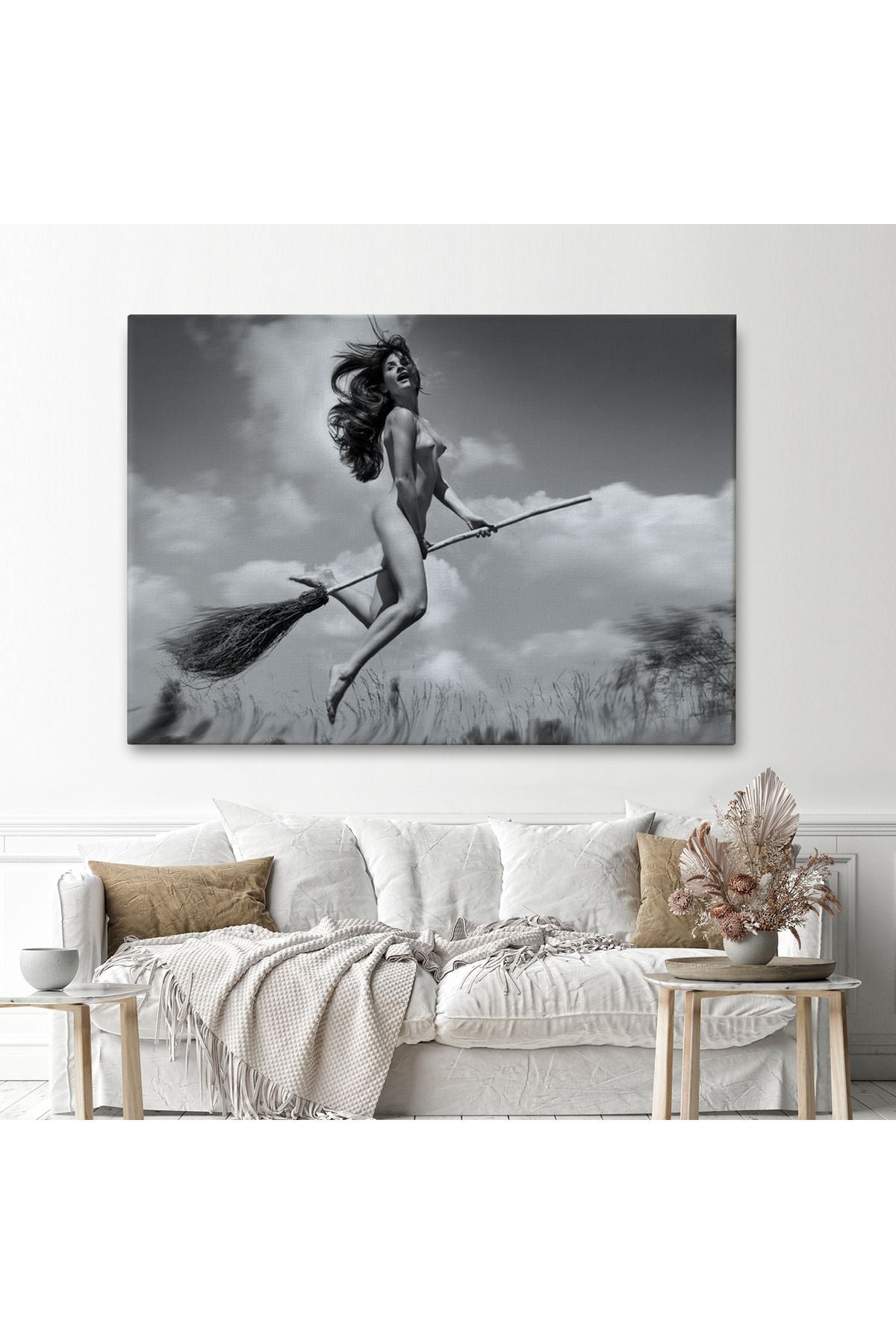 Süpürge İle Uçan Çıplak Kandın Kanvas Tablo-5145