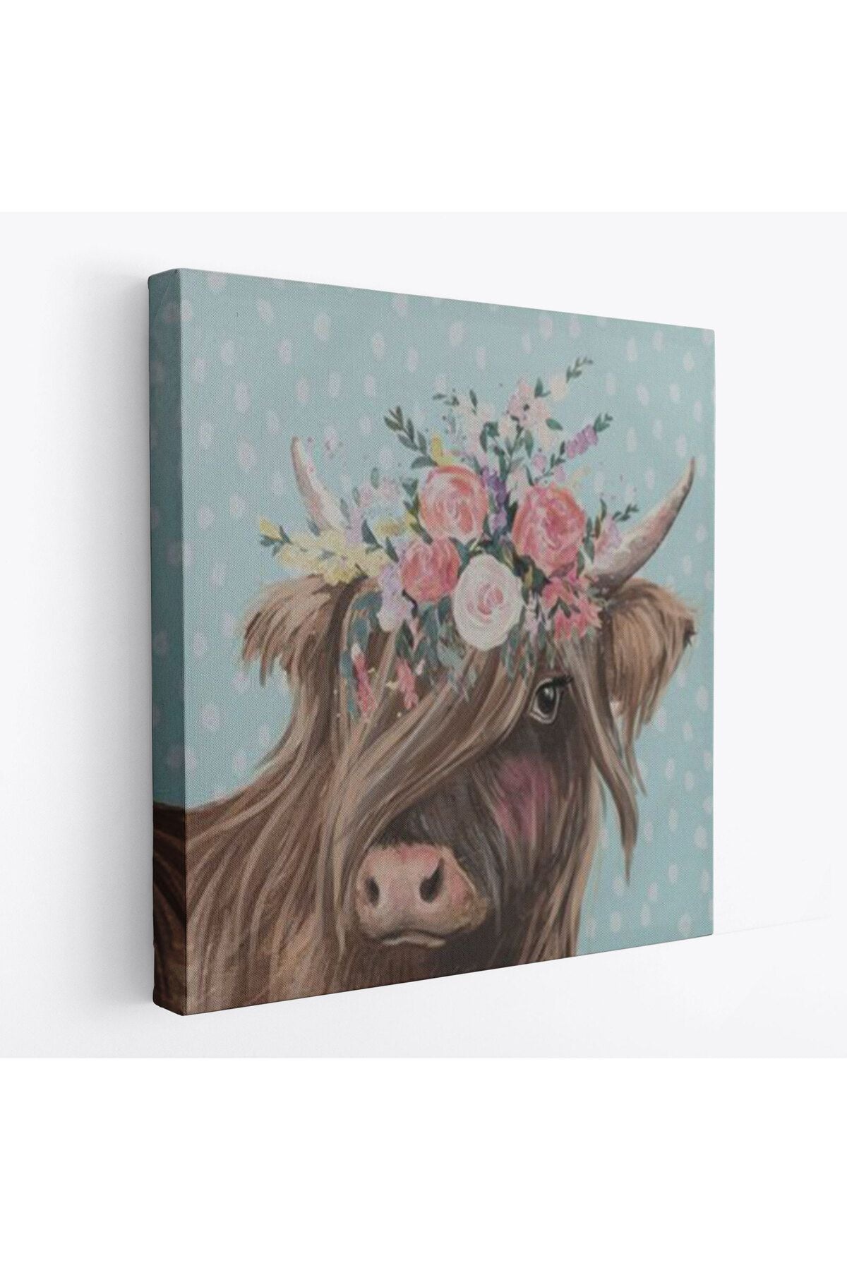 Çiçek Taçlı Güzel Yayla İneği Kanvas Tablo-5861