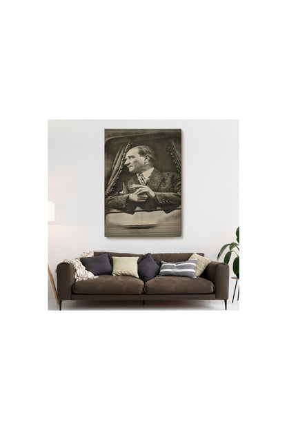 Mustafa Kemal Atatürk'ün Karakalem Görünümlü Portre Çizimi Dikdörtgen Dekoratif Kanvas Tablo-de-82