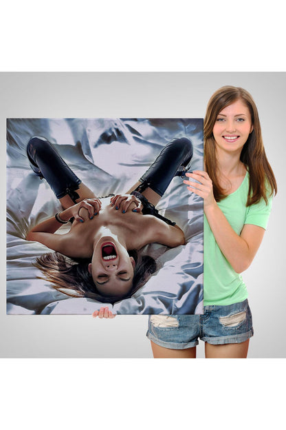 Çığlık atan Çıplak Güzel Kadın Kanvas Tablo-5333