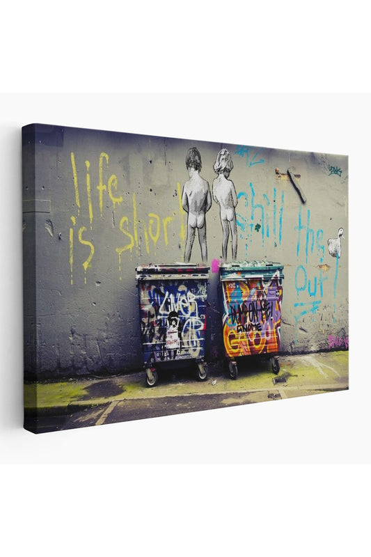 Bansky Çöp Kutusuna İşeyen Çocuklar Kanvas Tablosu / Hayat Kısa-5154