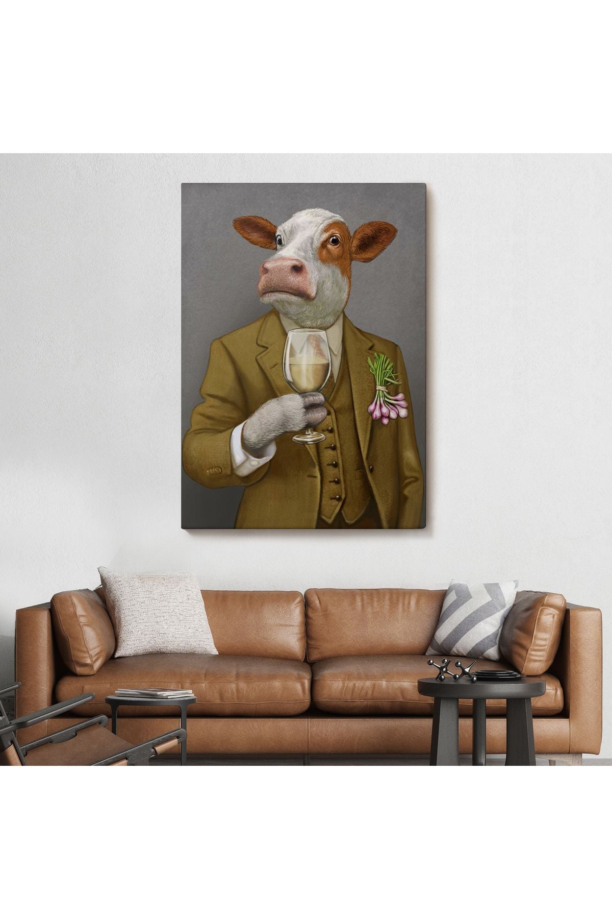 İnsan Kıyafetli Dana Dekoratif Duvar Tablosu -6375