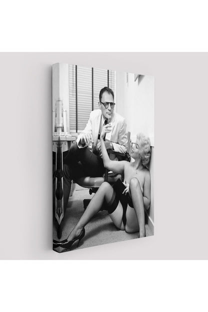 Marilyn Monroe ile Arthur Miller Duvar Tablosu-6063