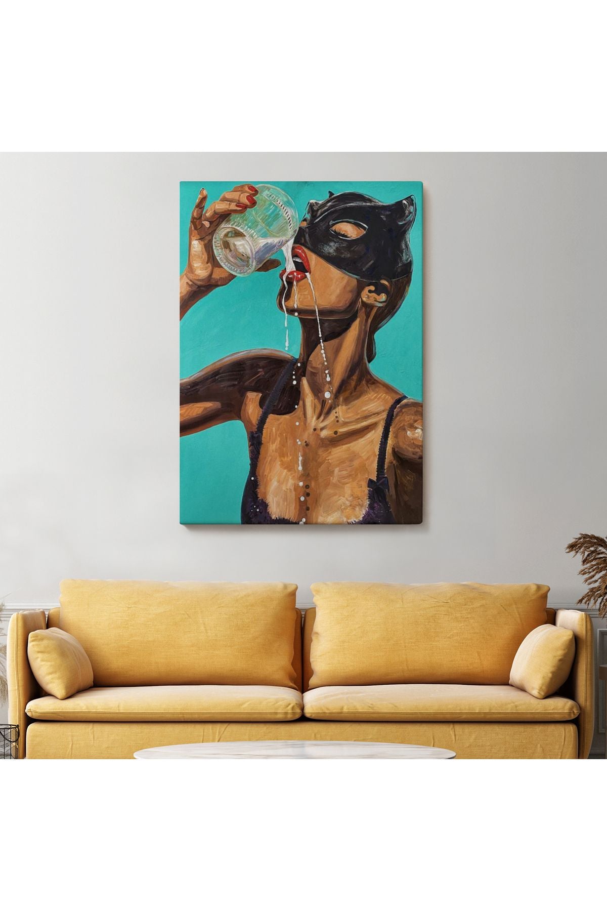 Süt İçen Sexi Kadın Dekoratif Duvar Tablosu-6232
