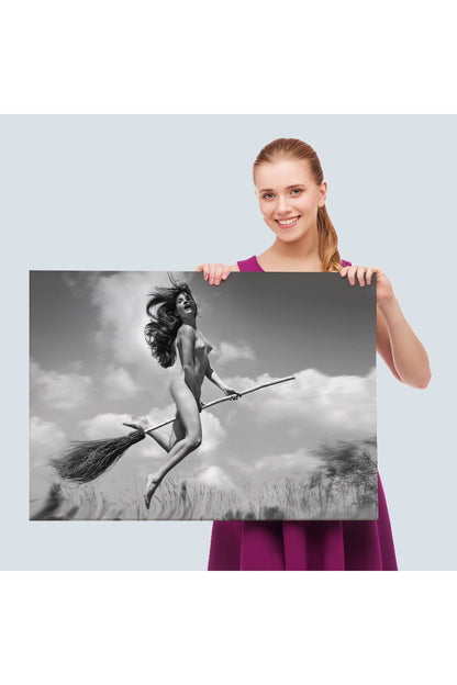 Süpürge İle Uçan Çıplak Kandın Kanvas Tablo-5145