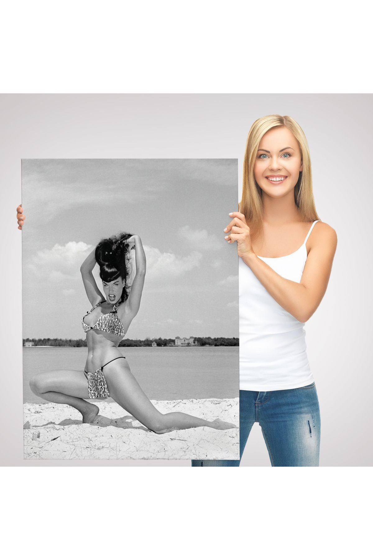 Leopar Bikinili Bettie Page Duvar Tablosu-6053