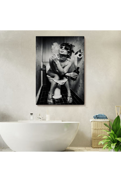 Tuvalette İçki ve Sıgara İçen Kadın Kanvas Tablo-5105