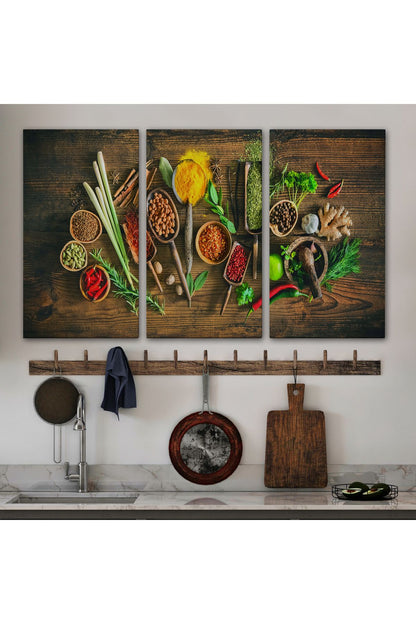 Mutfak Kesme Tahtası Üzerinde Baharatlar Kanvas Tablo-3586