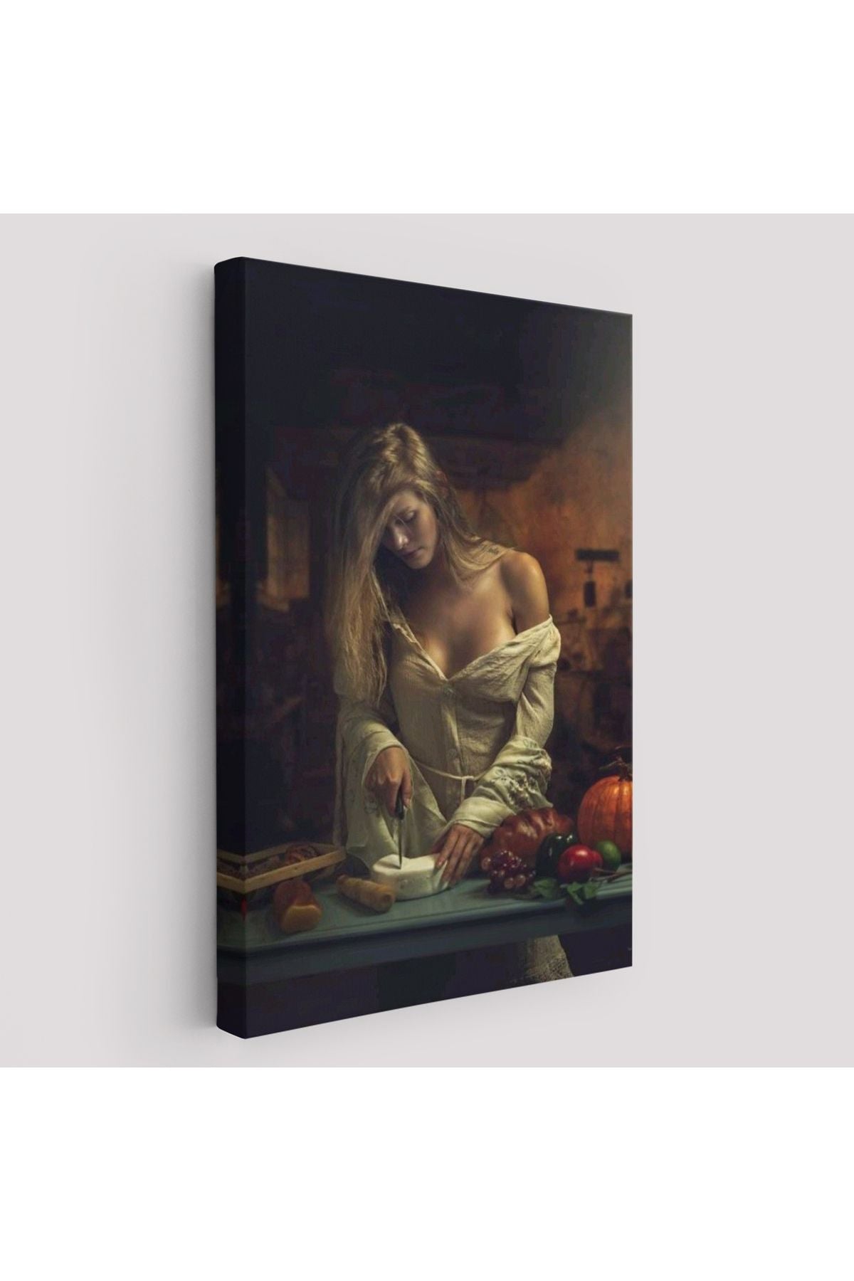 Peynir Kesen Güzel Kadın Dekoratif Duvar Tablosu-6299