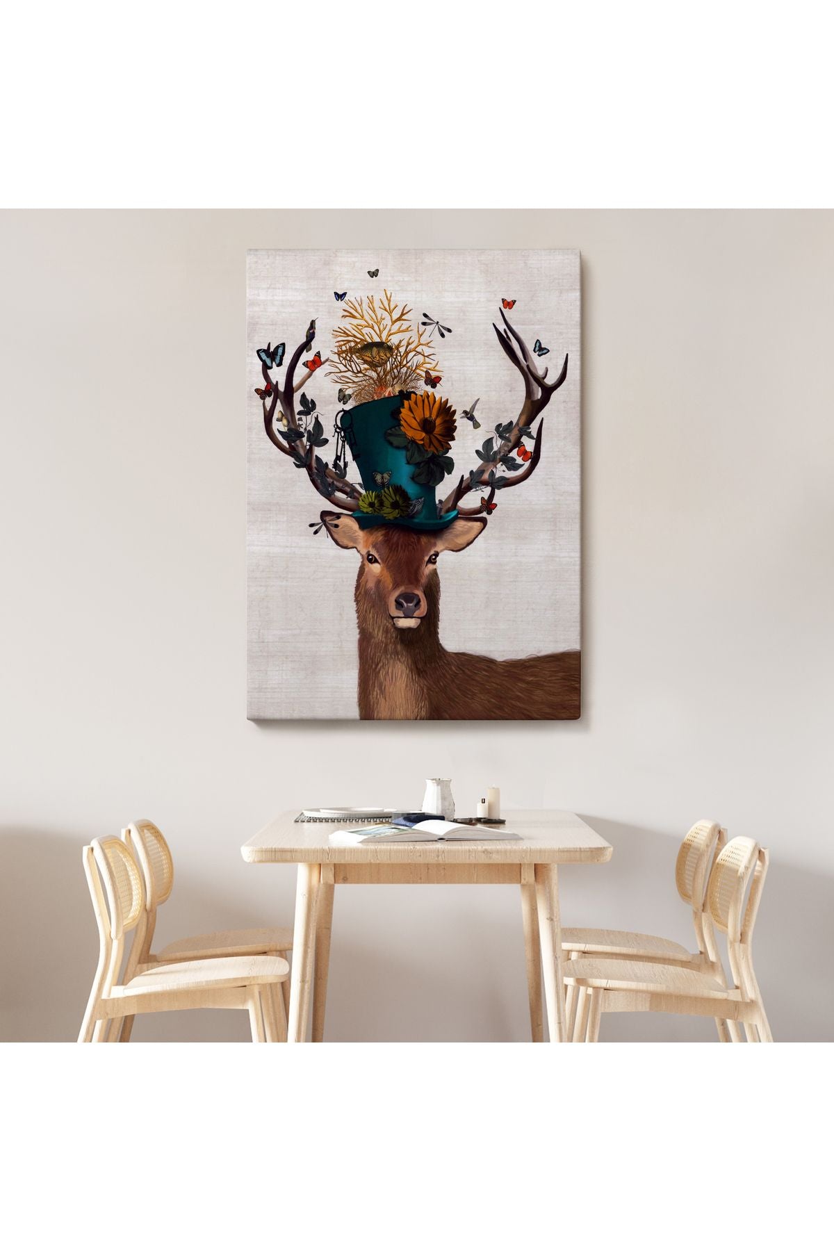 Sürreal Şapkalı Geyik Dekoratif Duvar Tablosu-6468