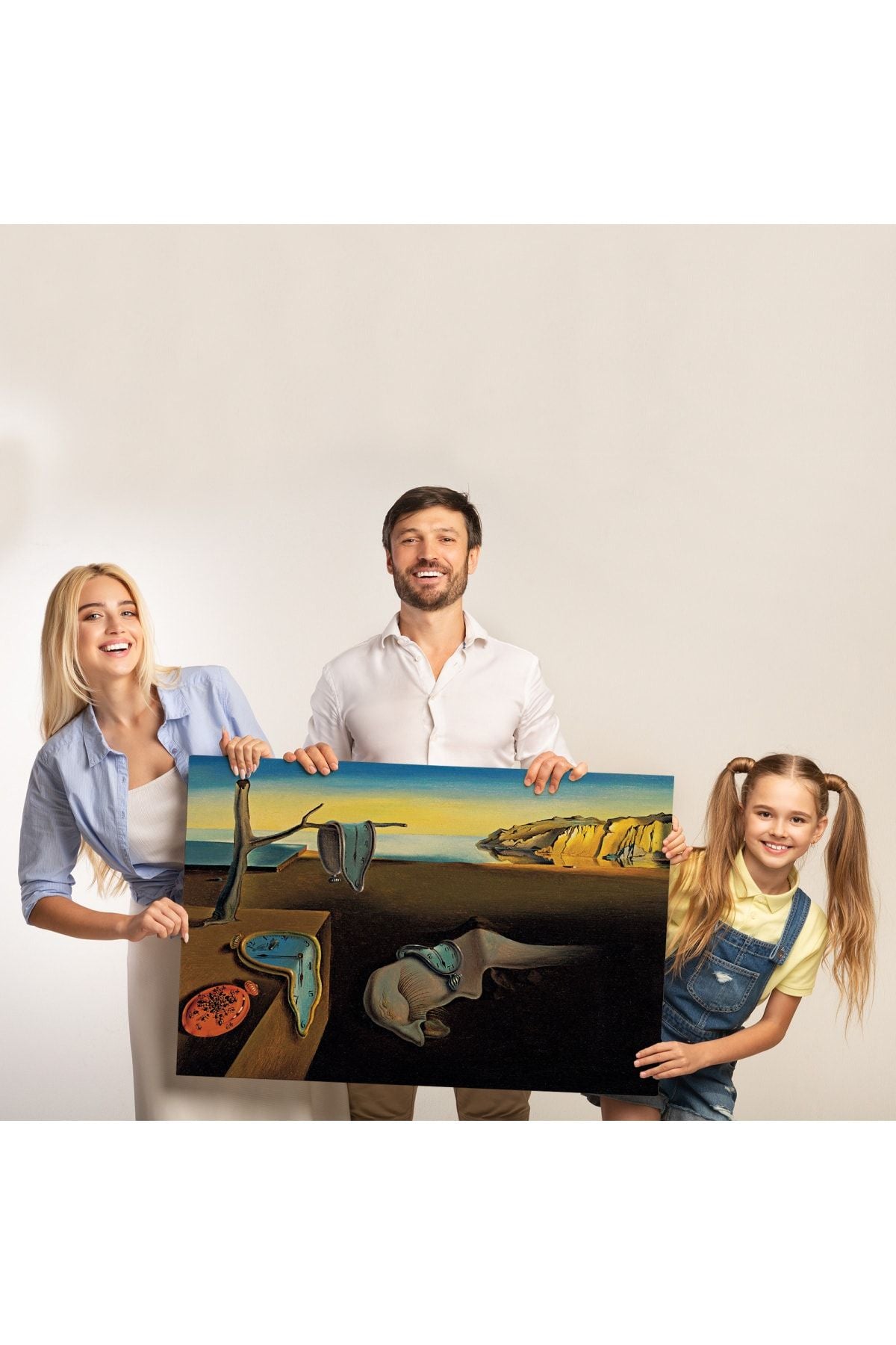 Salvador Dali - The Persistence Of Memory Tablosu ( Tek Parça )